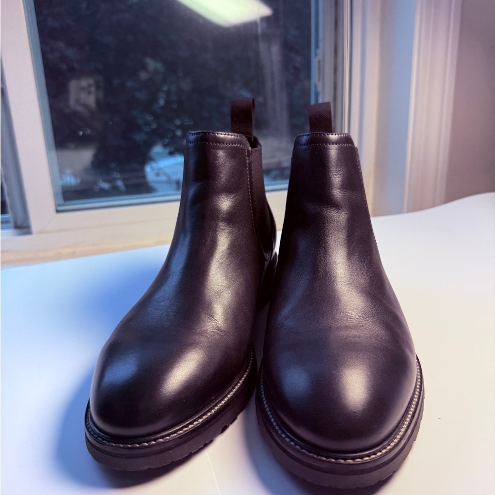 COLE HAAN MENS BLACK BERKSHIRE LUG CHELSEA BOOT SIZE 8 MEDIUM - Picture 2 of 14